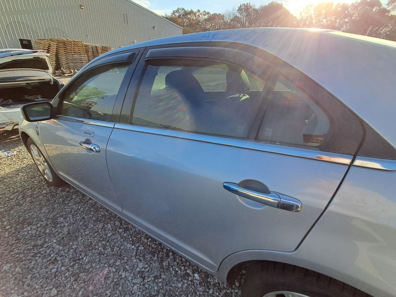 MKZ 2010 Glove Box 4869932