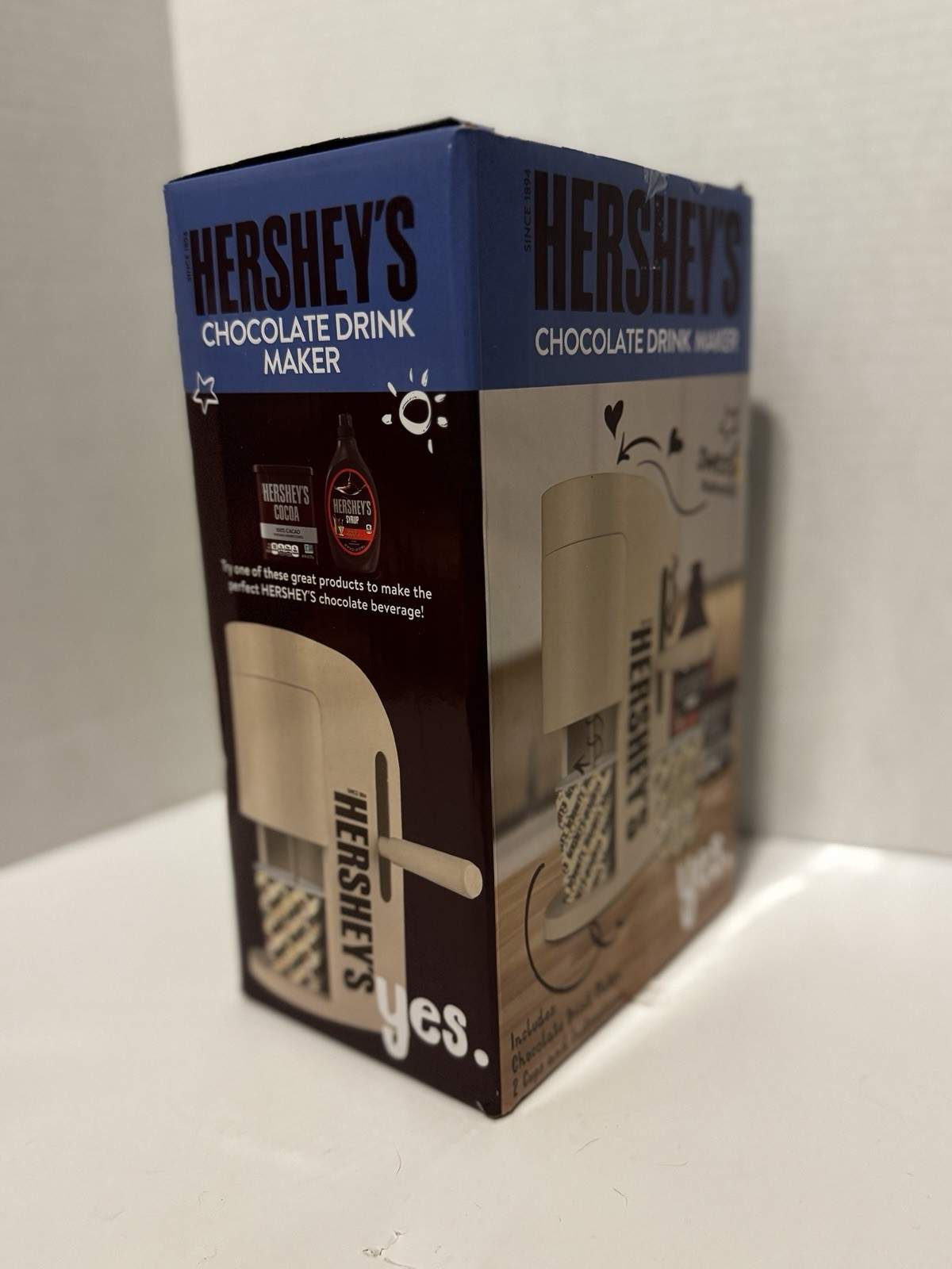 Hershey's Chocolate Drink Maker Battery Powered Beige