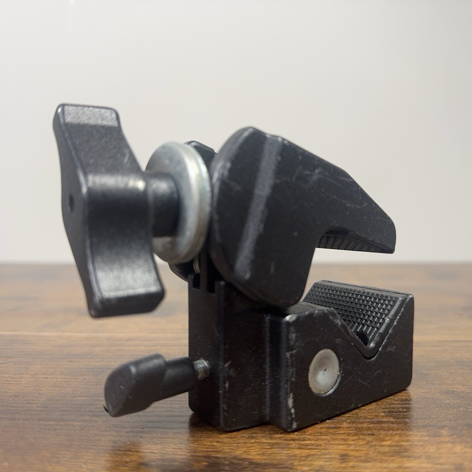 Manfrotto 035RL Super Clamp - Stud Not Included
