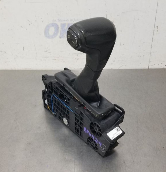 2015-2022 Chevy Colorado Automatic Floor Shifter Assembly OEM