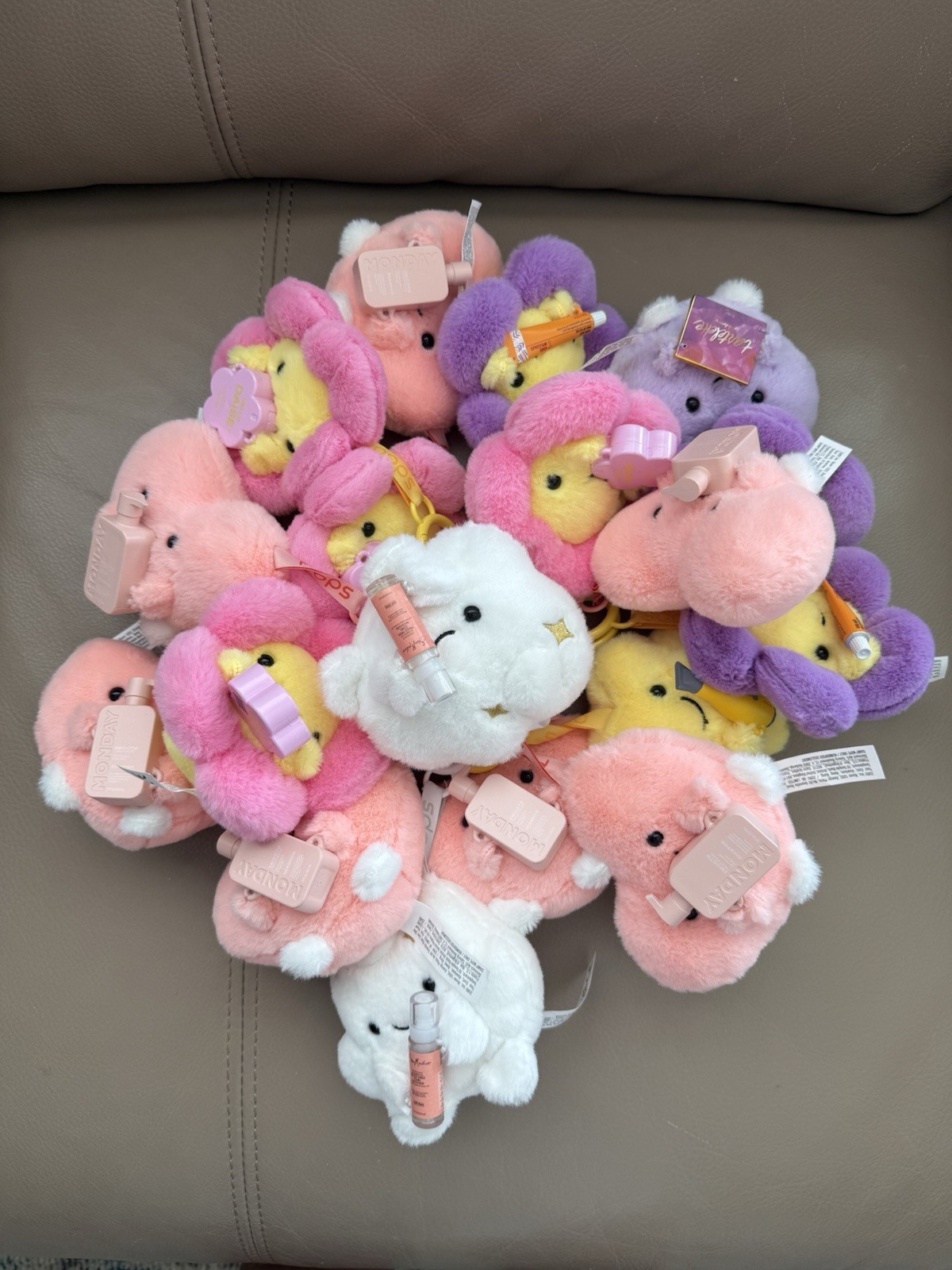 Ulta x Mini Brands ✨ Plush Beauty Keychains ✨ Lot of x18 ✨ Great Gifts & Favors