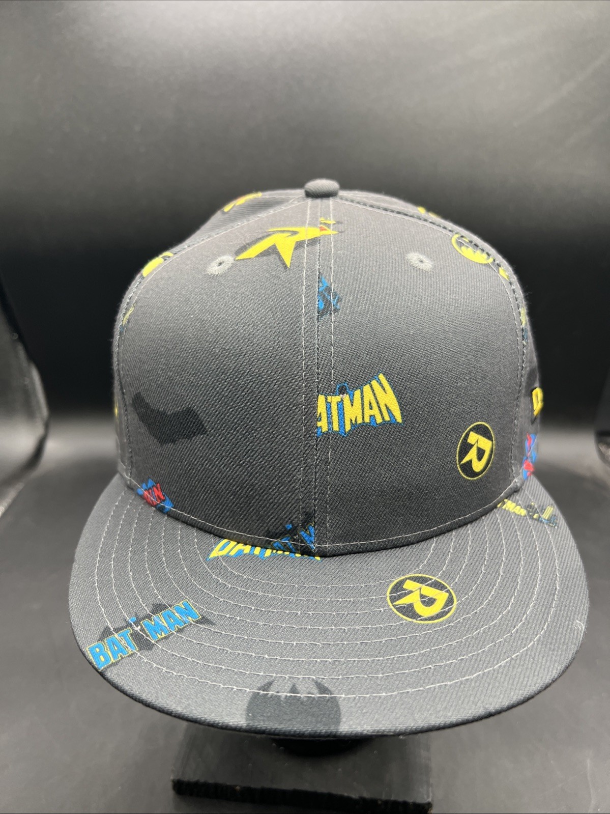 Batman and Robin Power Couple Scatter New Era 9Fifty Adjustable Hat