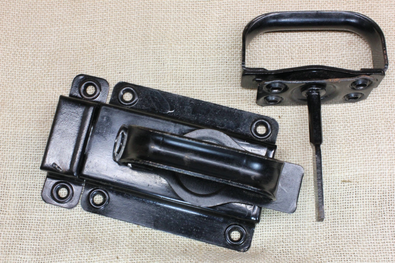Vintage Barn Door Latch Lockable Shed Handle Heavy Duty 3/4- 2 1/4” NOS COMPLETE