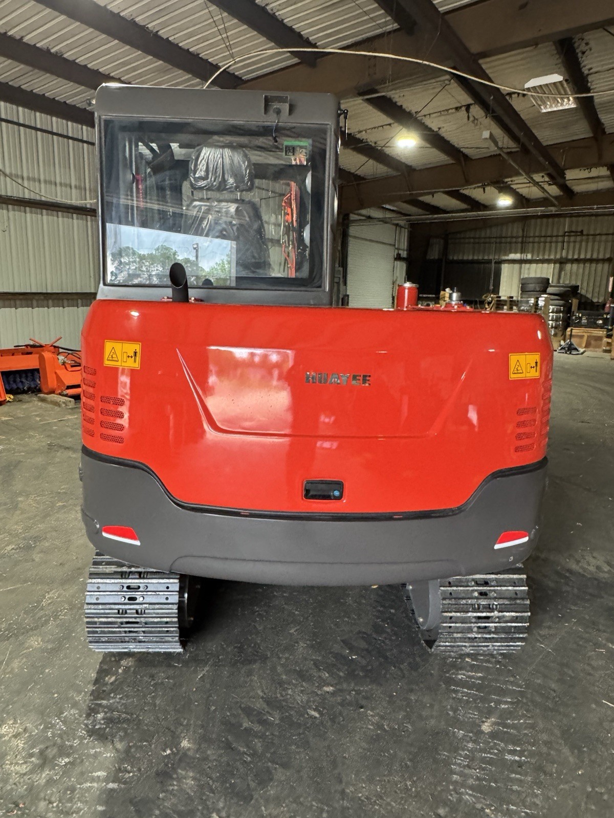 6 Ton Excavator Yanmar Engine Hydraulic Thumb 2 Speed Touchscreen Quick Attach
