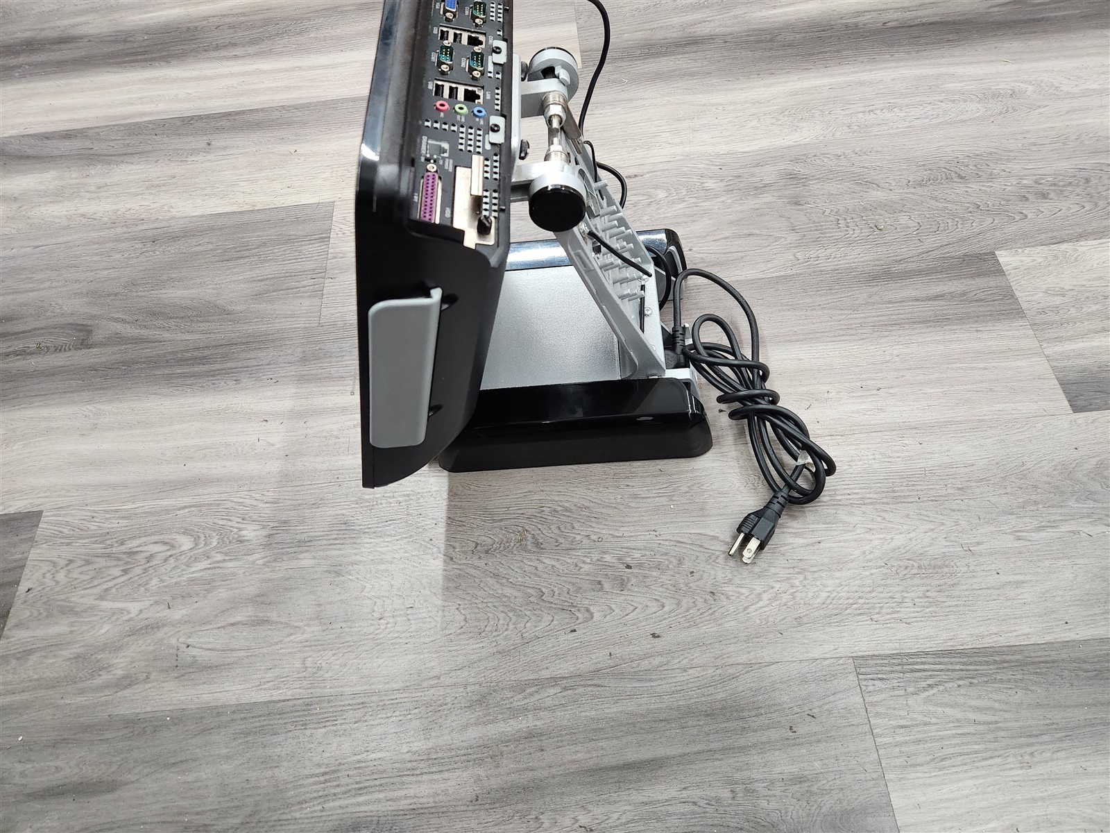 ⭐️⭐️⭐️⭐️⭐️ **DEFECTIVE** Sam4s Titan-160 POS System