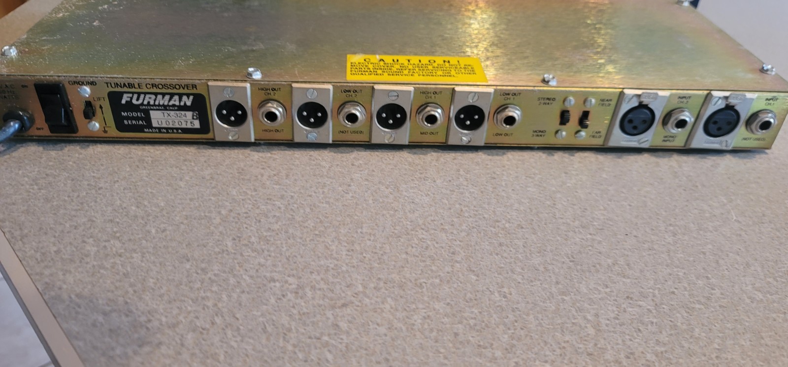 Furman TX-324 Tunable Active 2-way/3-way Crossover/Bandpass Filter