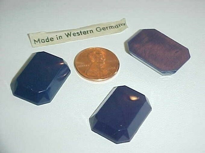 12 VINTAGE GERMAN NAVY 25x18mm. OCTAGON CABOCHONS L681