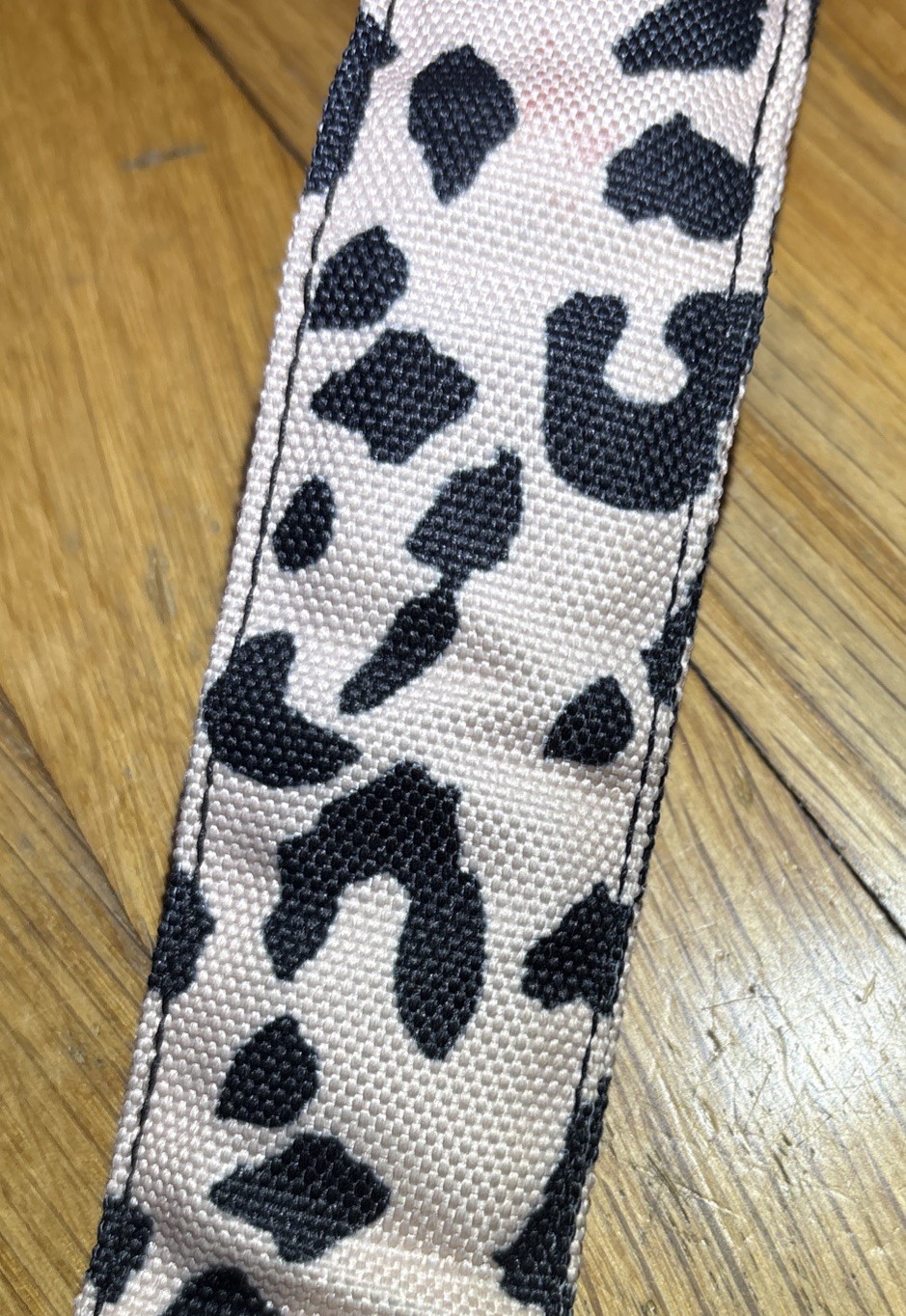 Violet Mae Camera Strap * Lite Tan / Pinkish w/ Leopard Animal Print *EX++