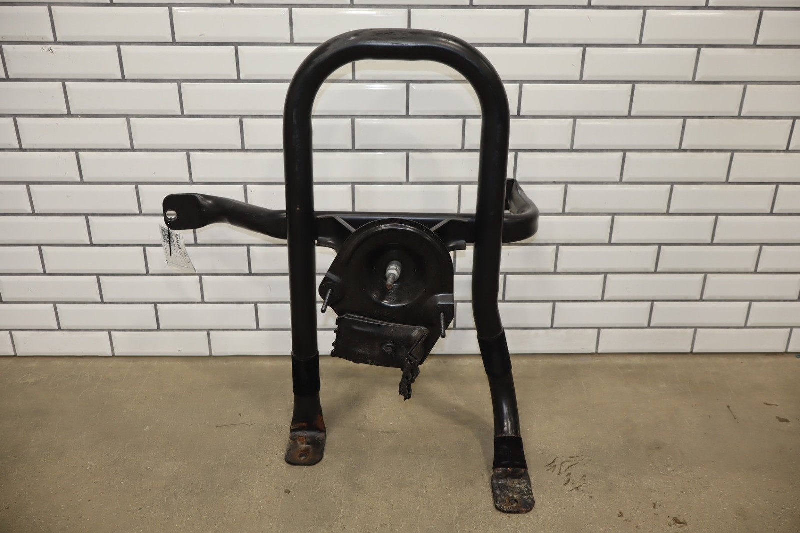 2003-2007 Hummer H2 - Interior Spare Wheel Carrier