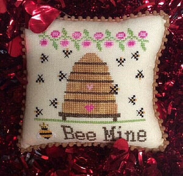 Bee Mine~Needle Bling Designs