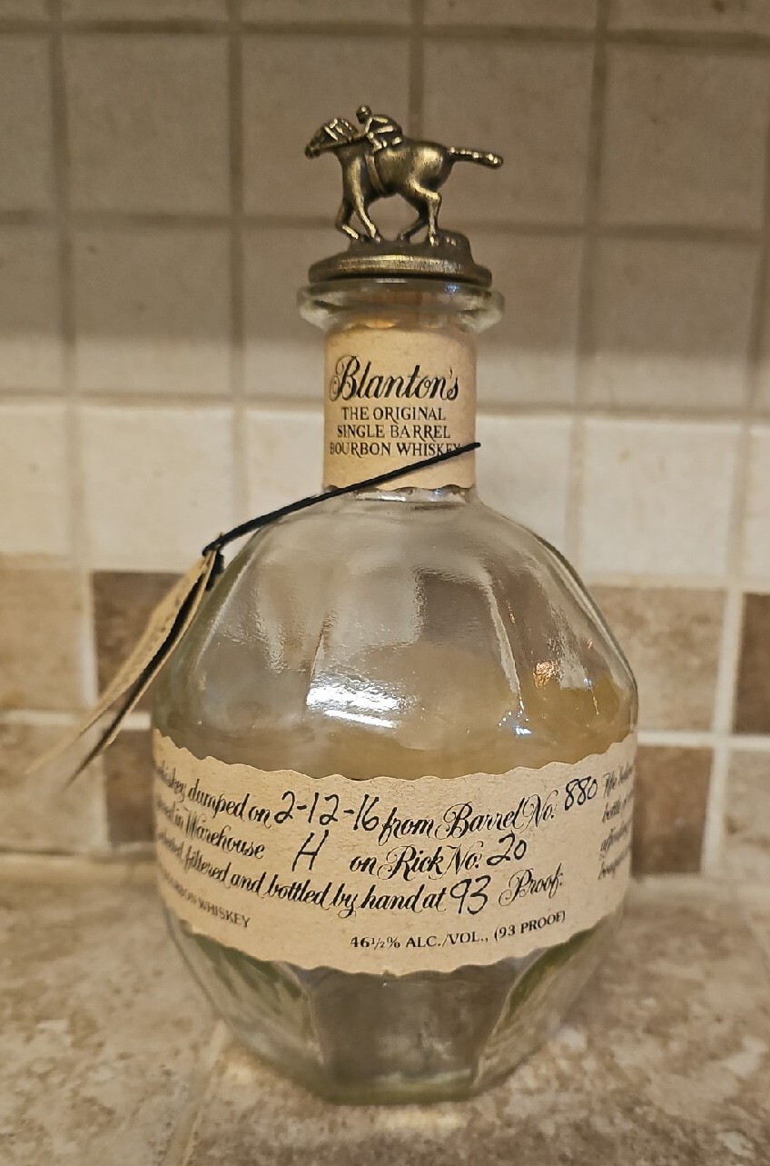 Blanton’s Single Barrel Bourbon Whiskey Empty Bottle with Stopper Letter O 2016