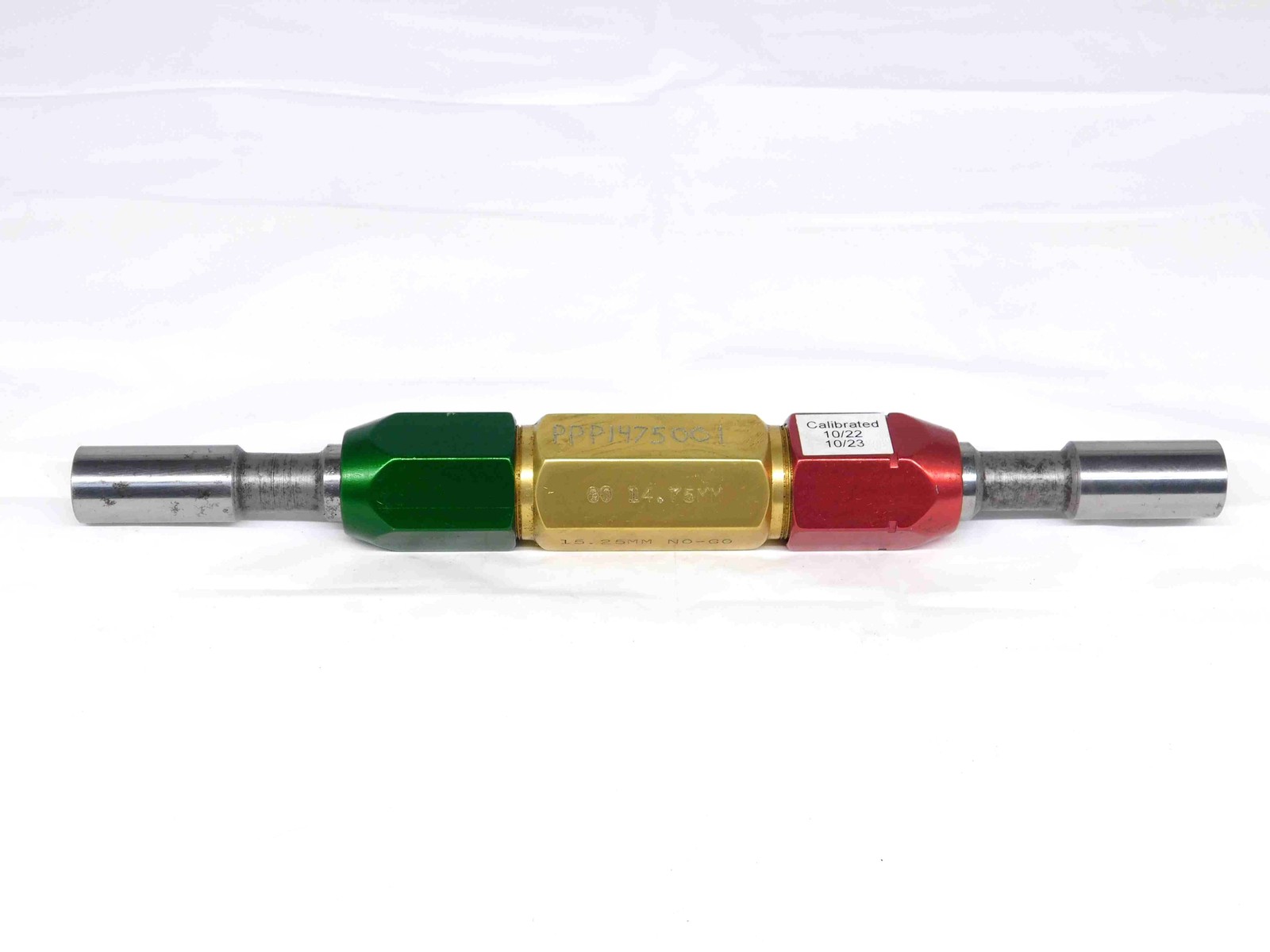 14.750 & 15.250 METRIC PIN PLUG GAGE GO NO GO 15.000 -.250 15 .6004 14.75 15.25