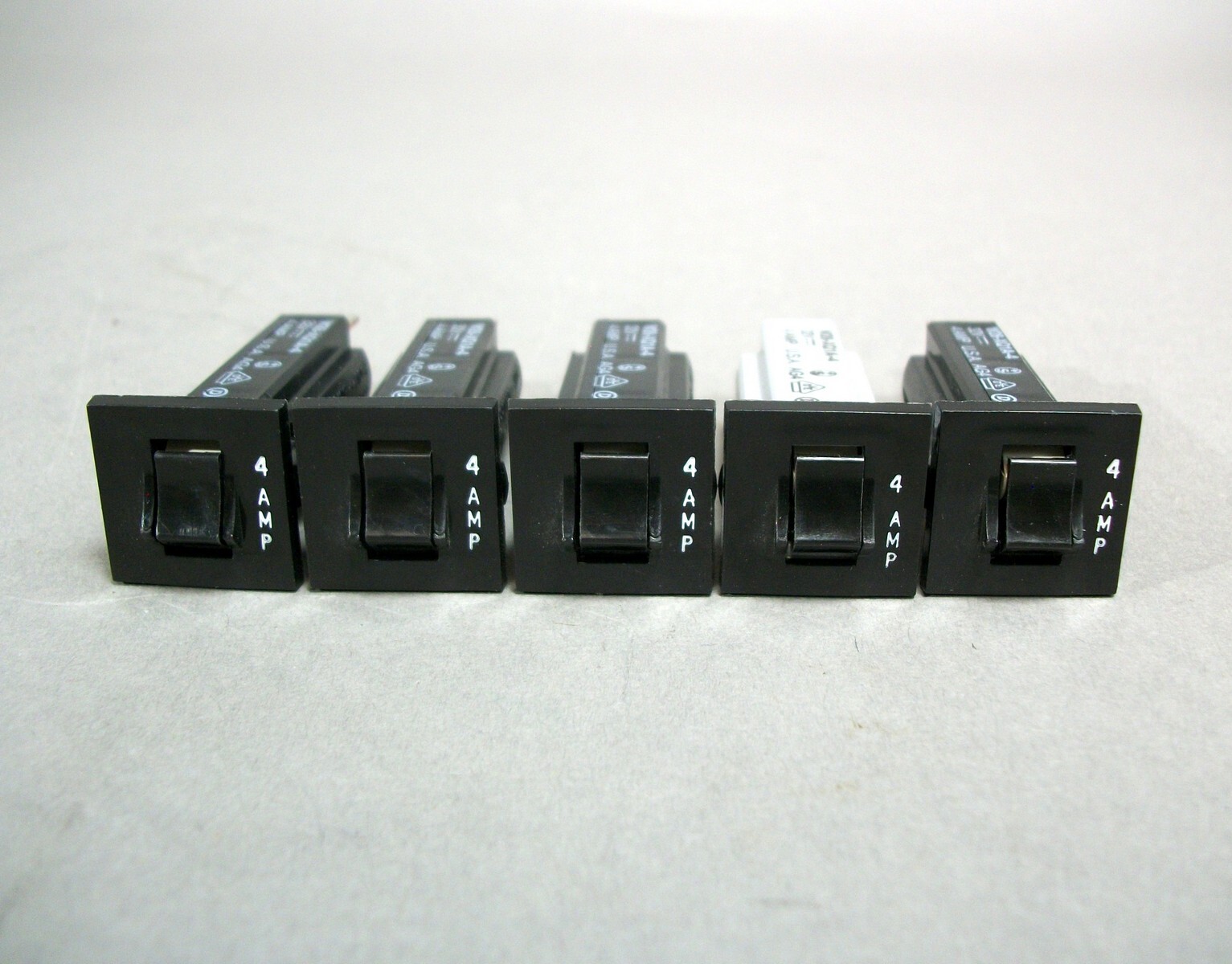 Potter & Brumfield W28-XQ1A-4 Circuit Breaker Lot of 5 Free Shipping - New