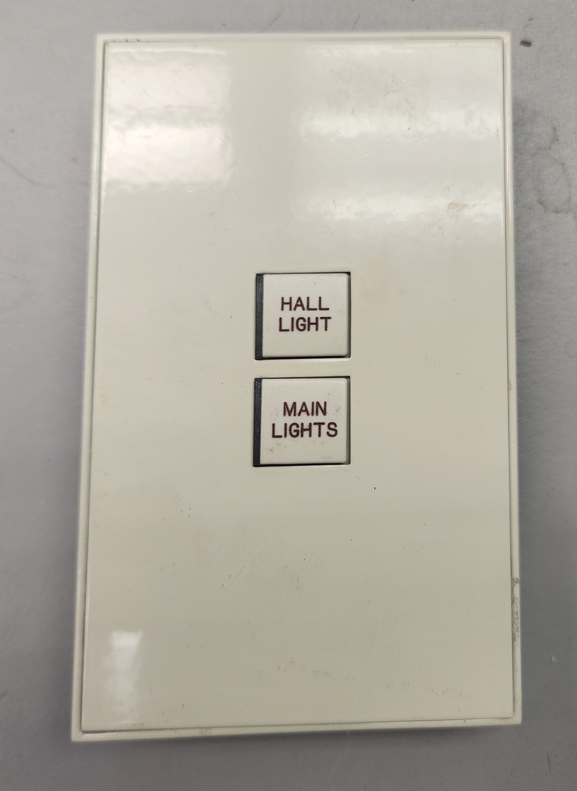 Vantage Controls 24V 2-button Keypad Square Touch with Ivory trim & FP KS11TG