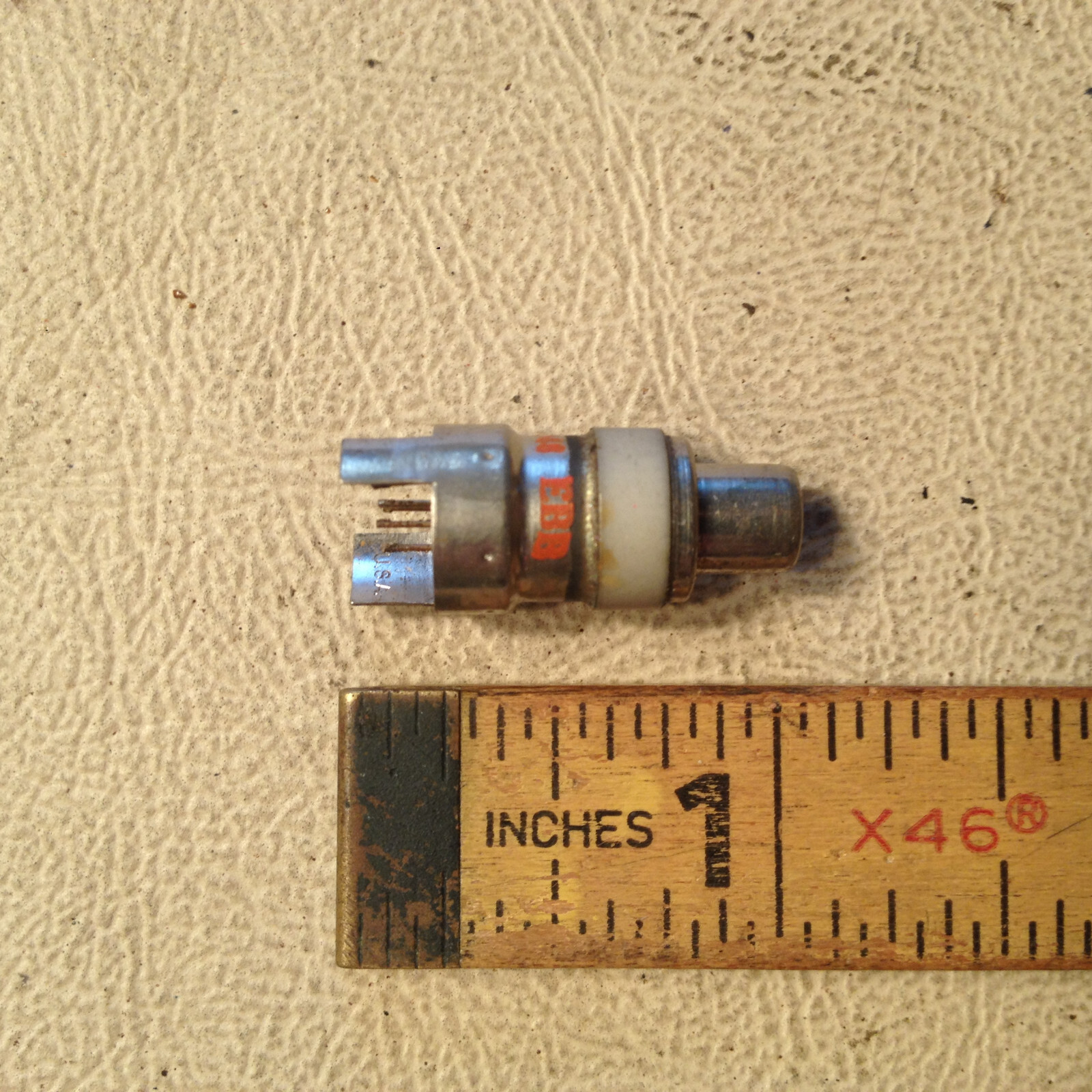 RCA 7587 Nuvistor Tube