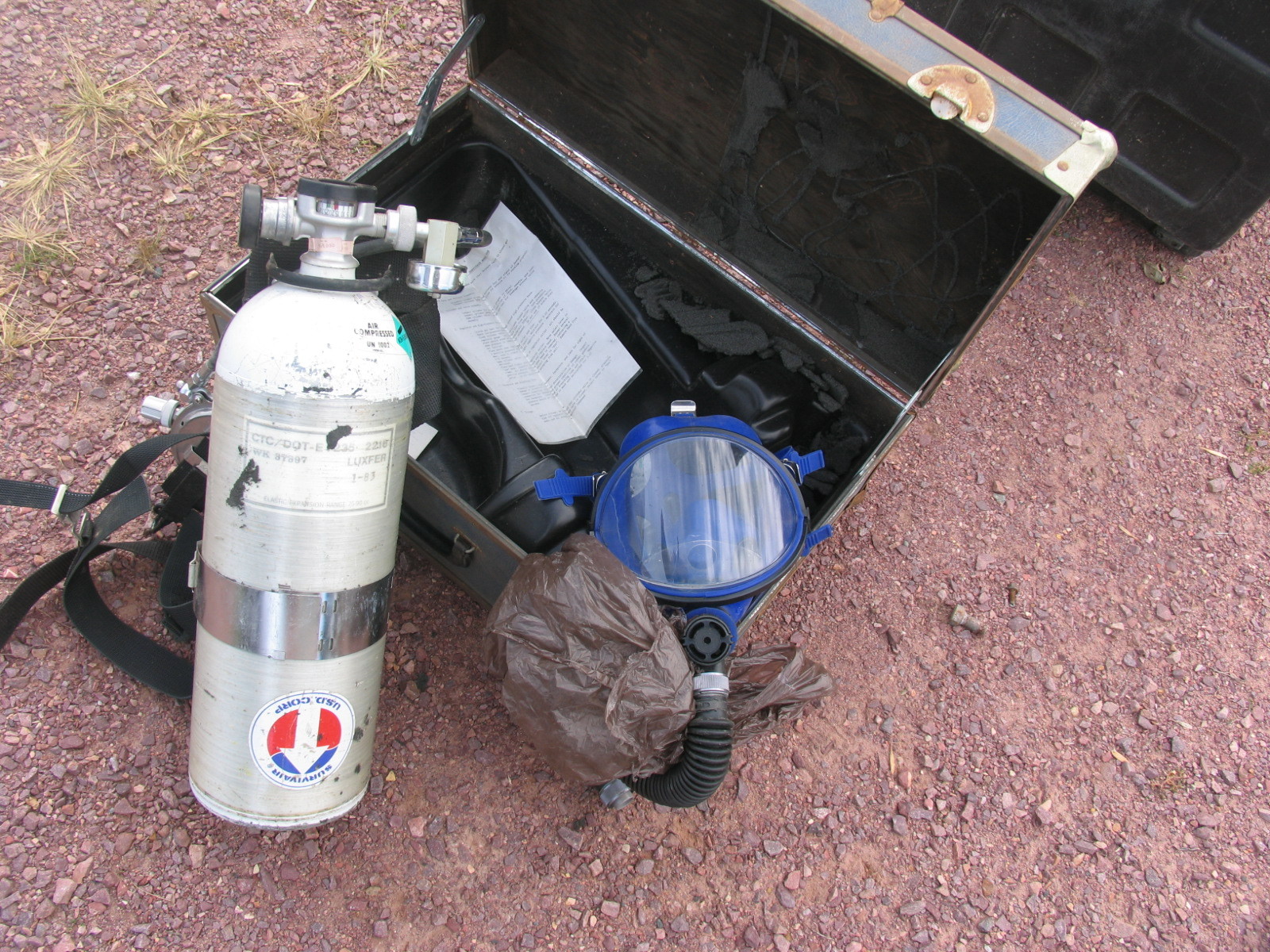 Survivair XL-30 Air-Pack SCBA With Case Fire & Rescue Firefigher