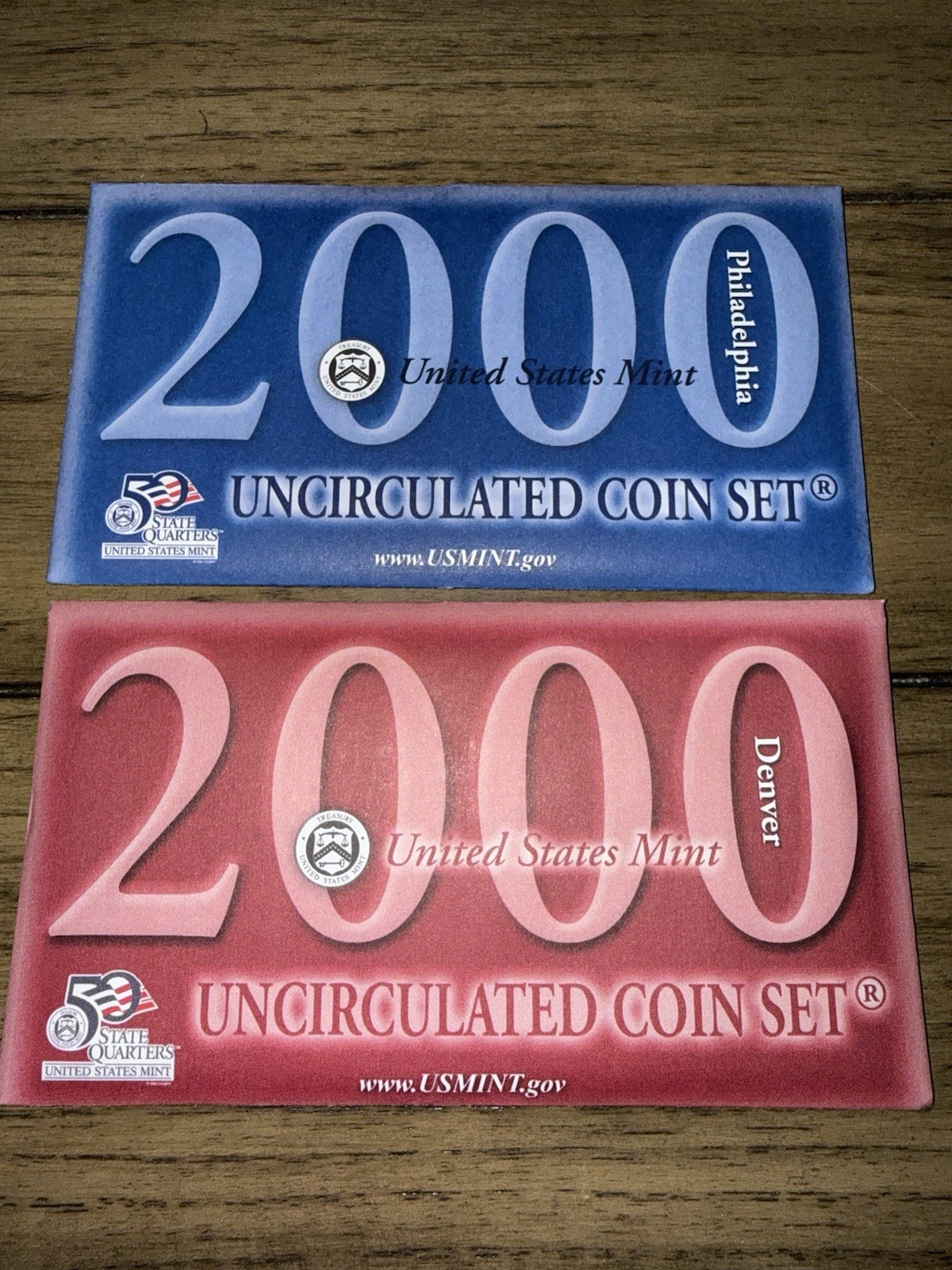 2000 US Mint uncirculated coin sets (P and D)