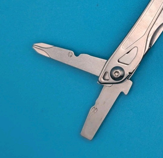 LEATHERMAN WINGMAN MULTI-TOOL! FAST SHIPPING!