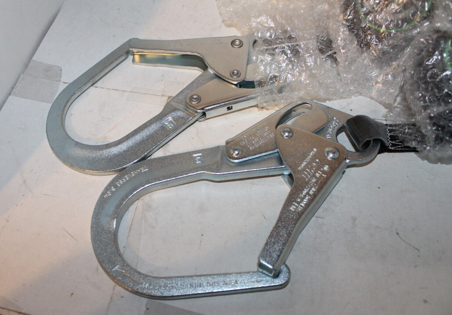 Safewaze FS-FSP14085-W-RBH 7' Self Retracting Lanyard w/ Double Leg Rebar Hooks