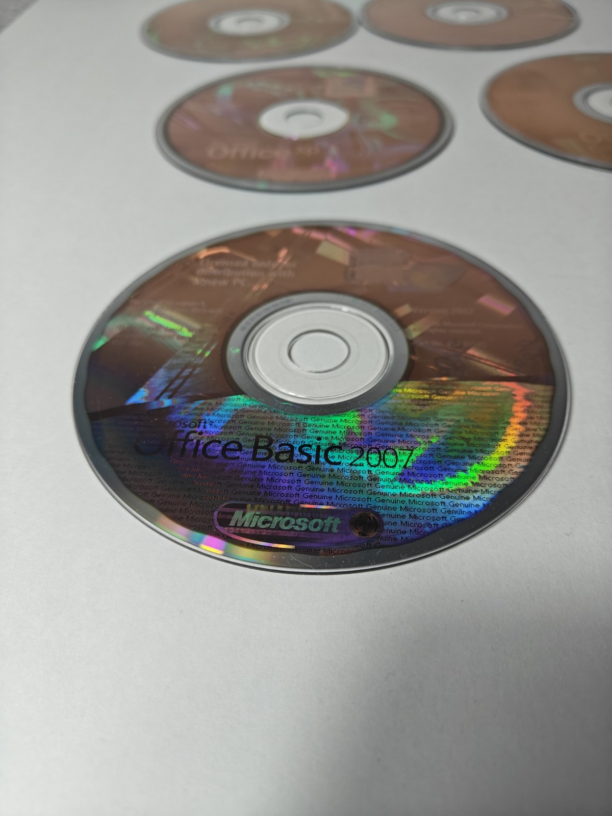 Microsoft Software Lot - Windows XP Professional Disc & Mixed Office Disc Bundle