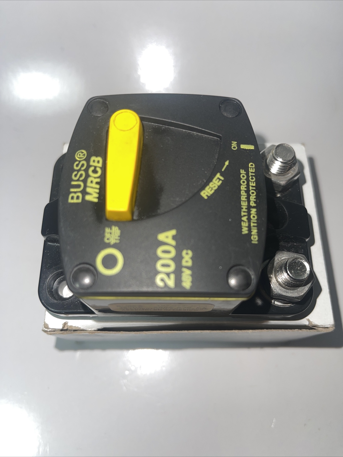 CB187F TYPE III MARINE RATED SURFACE MNT / 782-1658