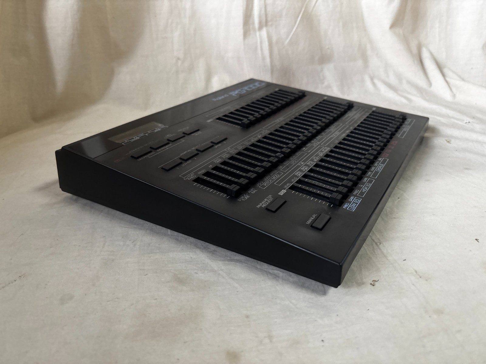 Roland PG-1000 Linear Synthesizer Programmer w/ power supply D-50 D-550