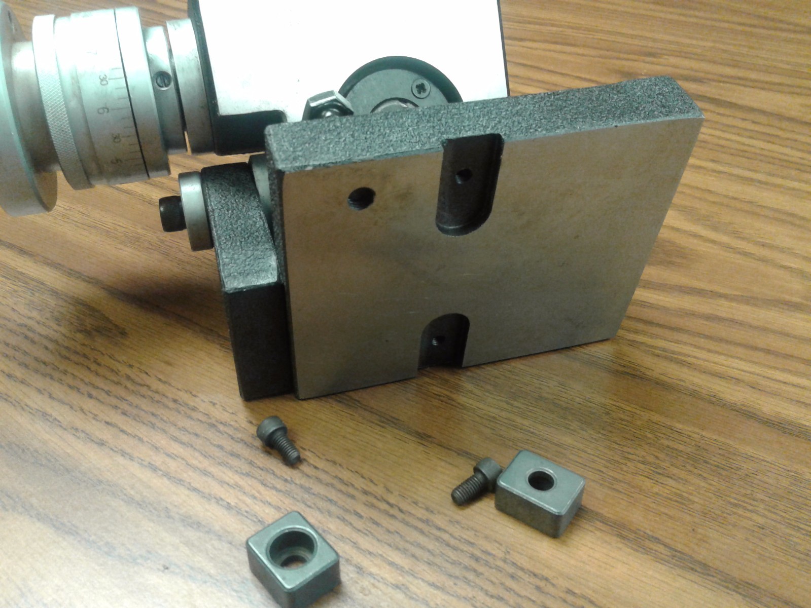 3" PRECISION TILTING ROTARY TABLE, Heavy Duty Part#TSK-75- NEW