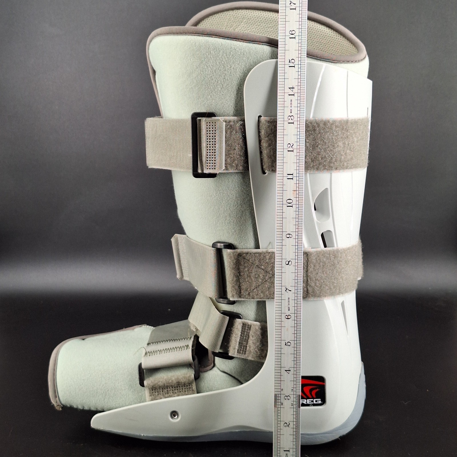 Breg Genesis Walker Boot Mid Calf Full Shell Size Med