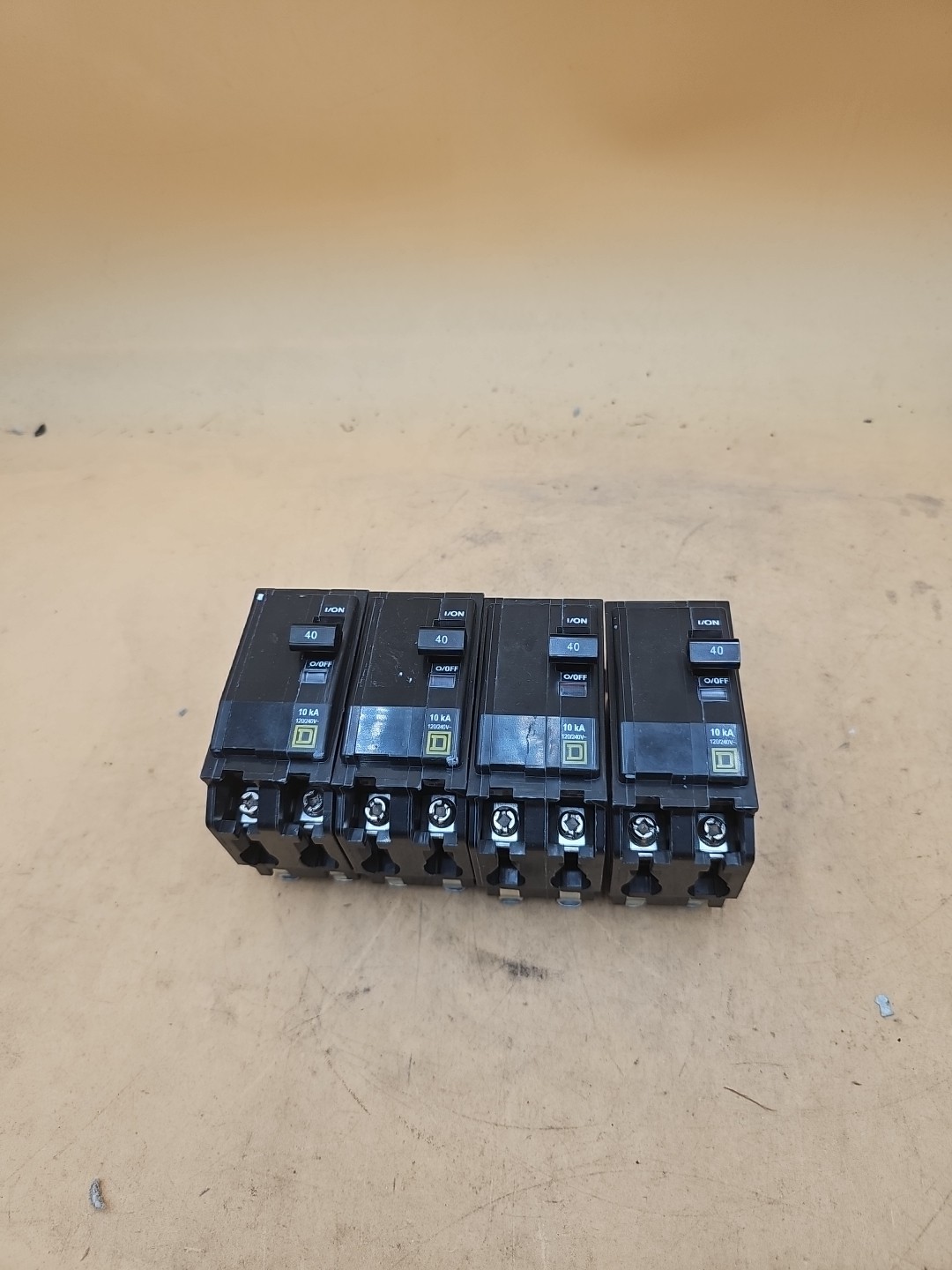 LOT OF 4 Square D QO240 2 Pole 40 Amp  Plug In Type QO Circuit Breakers
