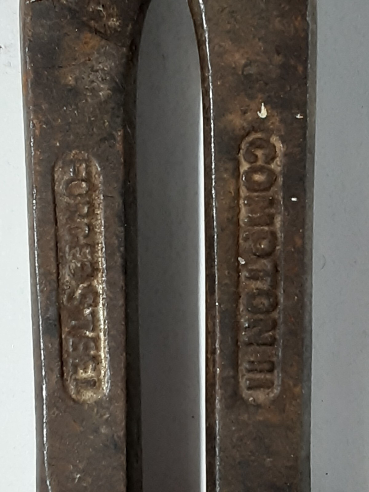 VINTAGE COMPTON TIN SNIPS 9"