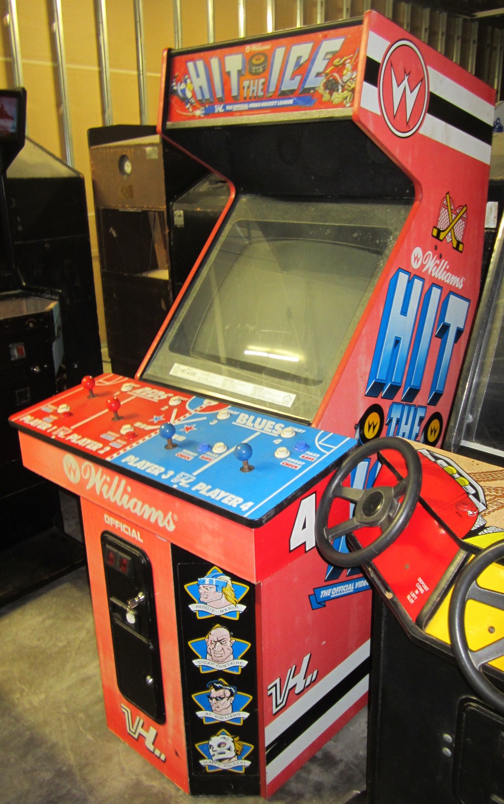 HIT THE ICE ARCADE MACHINE by WILLIAMS 1990 - 4 PLAYER (Excellent Condition)