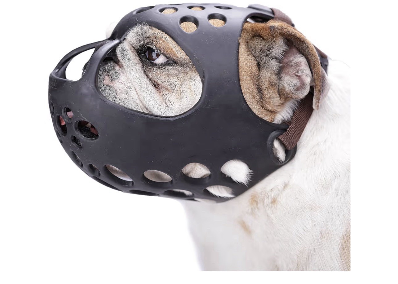 Short Snout Dog Muzzles Soft Silicone Adjustable Breathable Bulldog Muzzle M