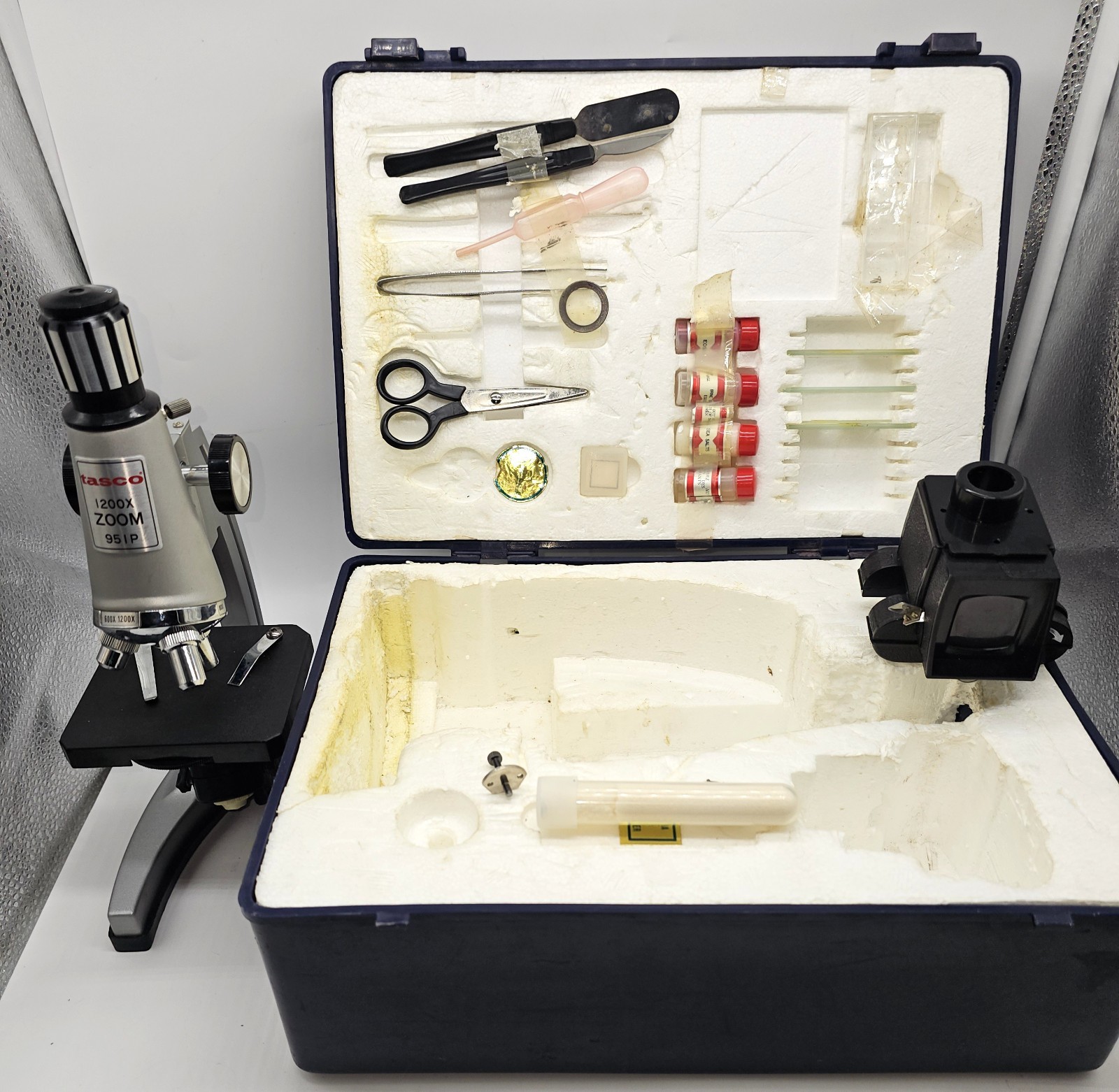 Vintage Tasco 1200x Zoom Microscope 951P Case Accessories As-Is Storage Pull