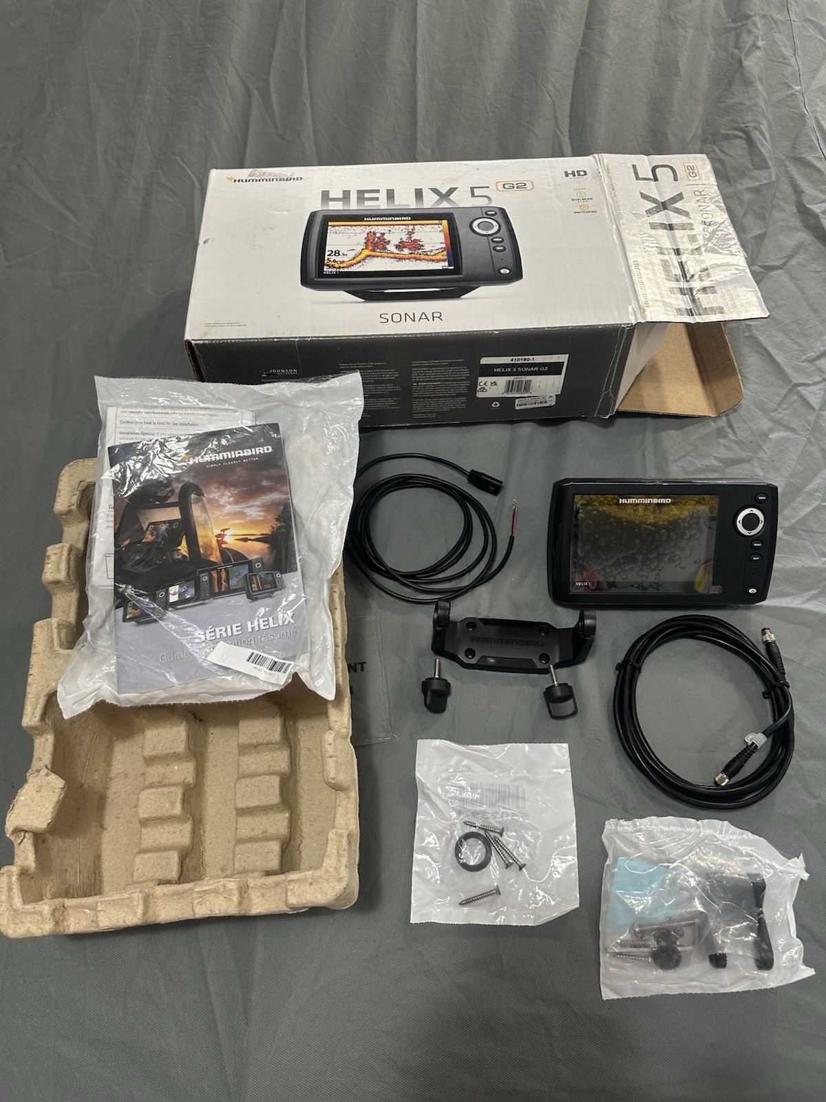Humminbird Helix 5 G2 Consul, Brackets, Cables, Manual. No power up. No sonar.