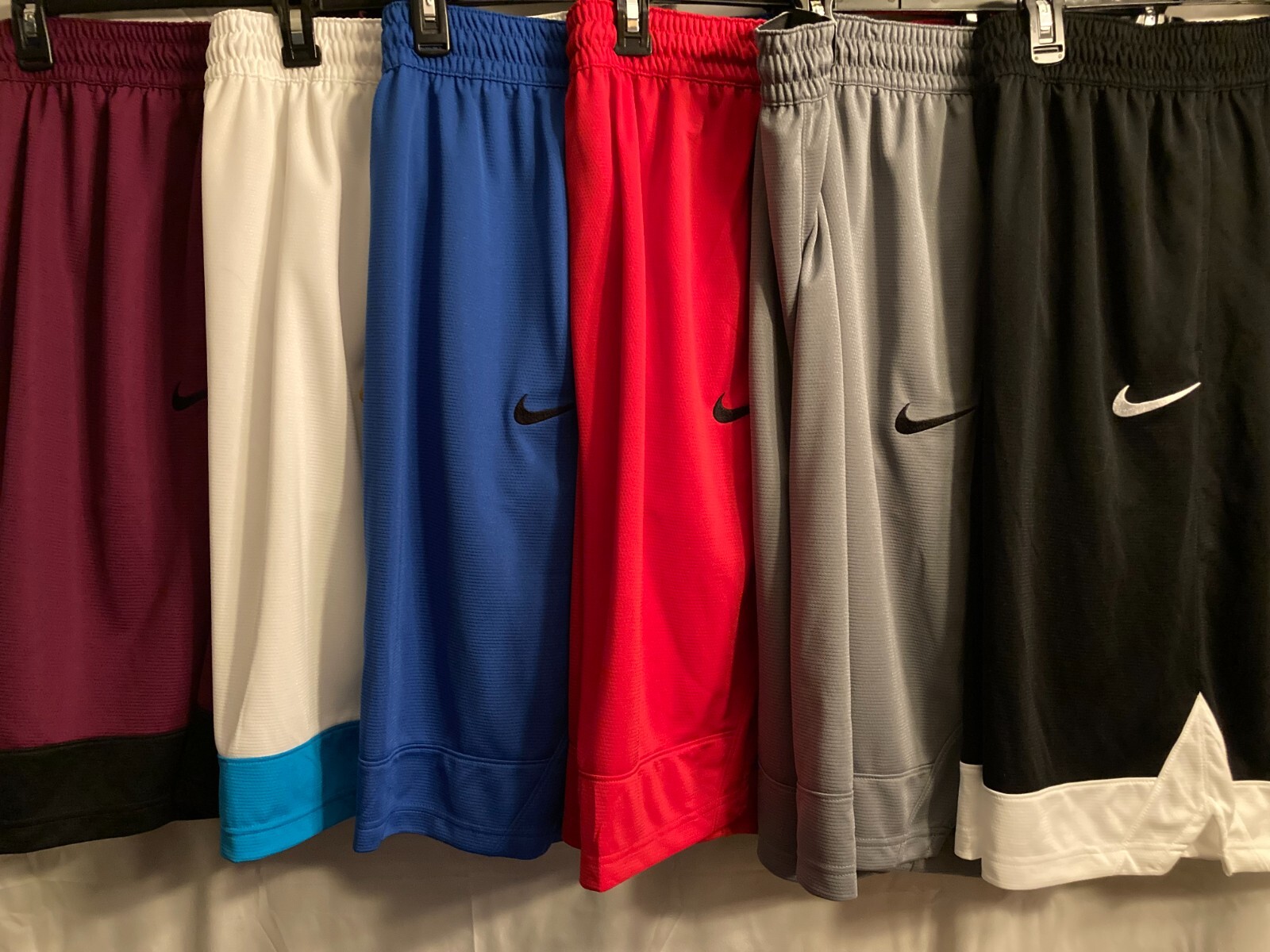 NWT Men's Nike Icon Basketball 11" Shorts assorted colors Size S & M