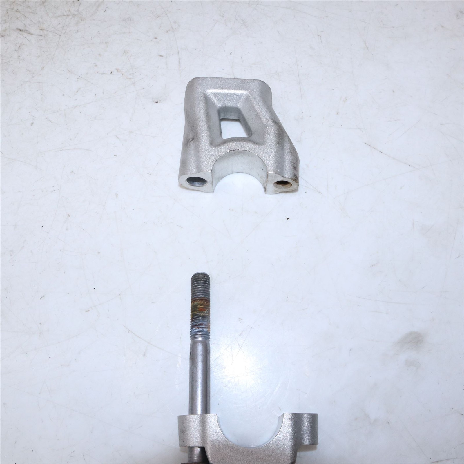 2015 TRIUMPH TIGER 800 XRX Handlebar Risers - A9638167