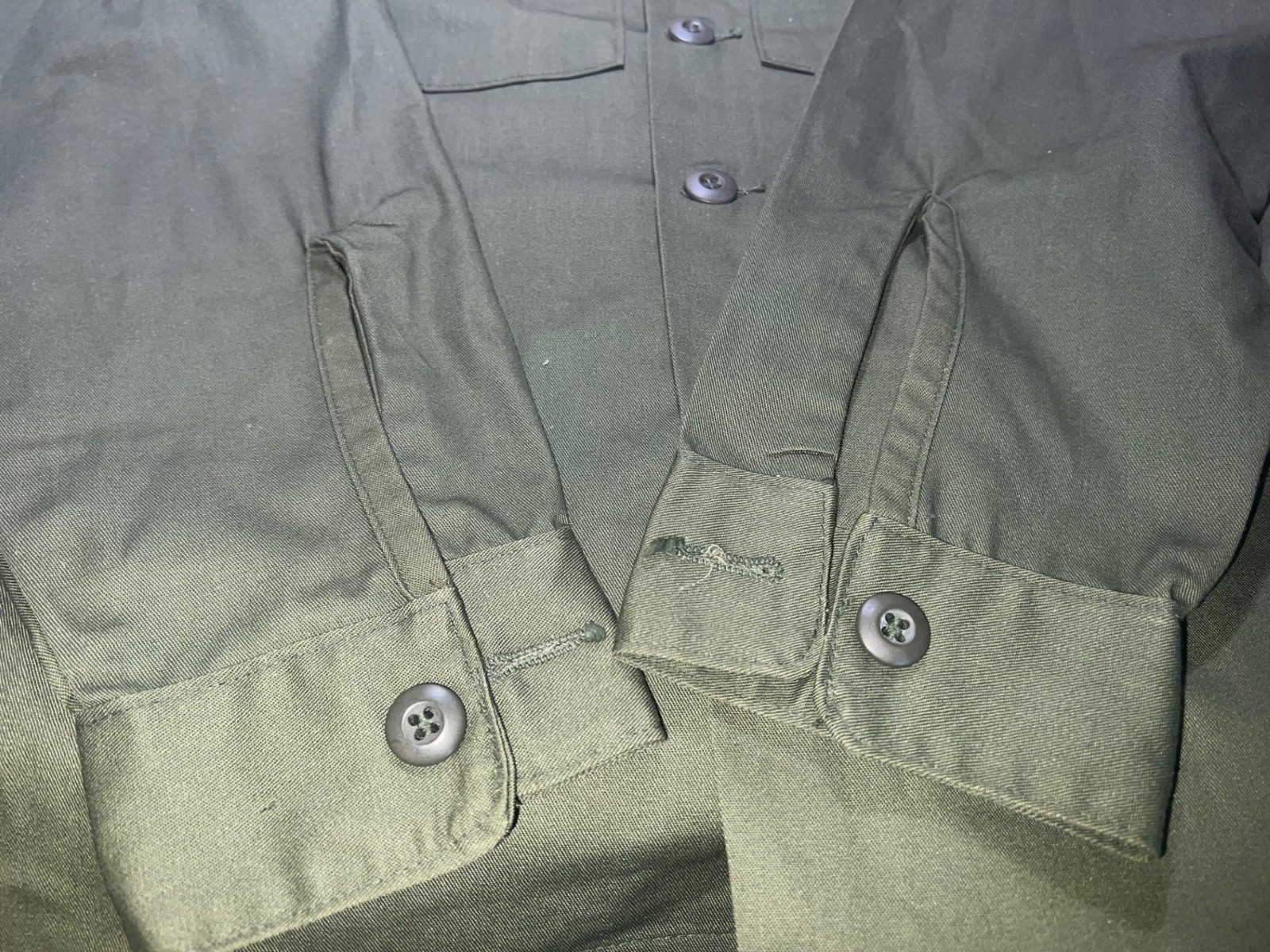 US Army shirt, utility OG 507 original new no tag, 14 1/2 x 33, circa 70-80s