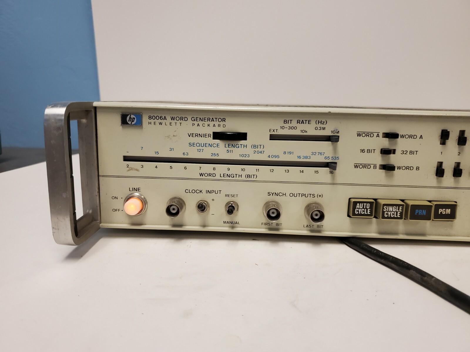 HP Hewlett Packard 8006A Word Generator