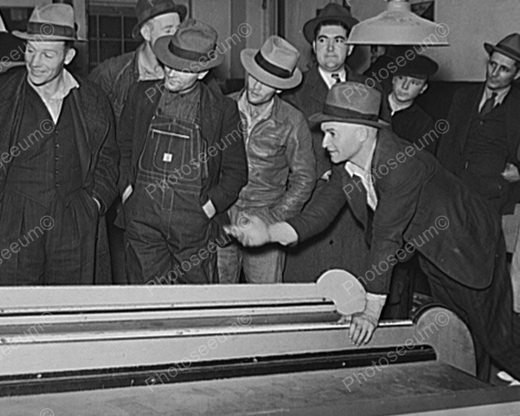 Coin Operated Skee Ball 1940s 8x10 Photography Reprint