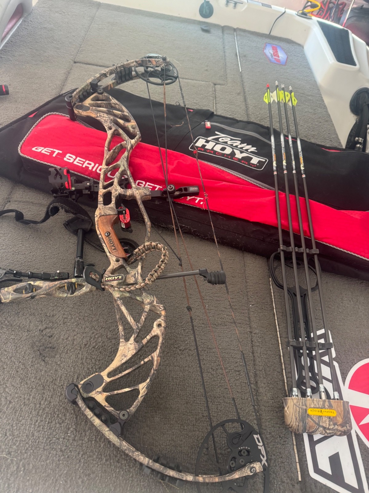 a hoyt double xl bow