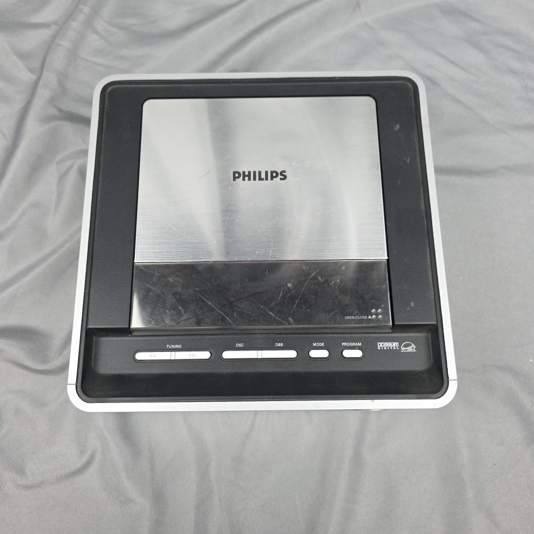 Philips Micro Home Theater MCD139 Player Speakers Subwoofer Remote