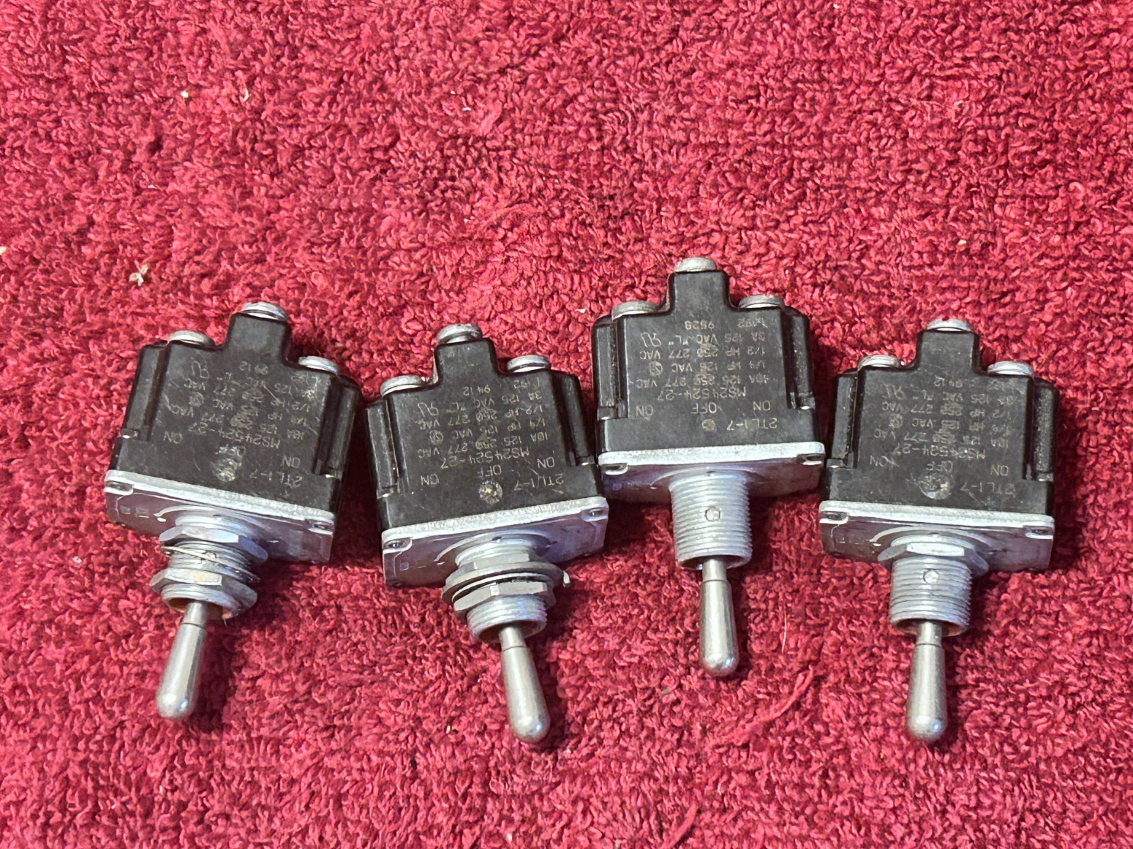 LOT OF 4 MICROSWITCH TOGGLE SWITCHES P/N 2TL1-7