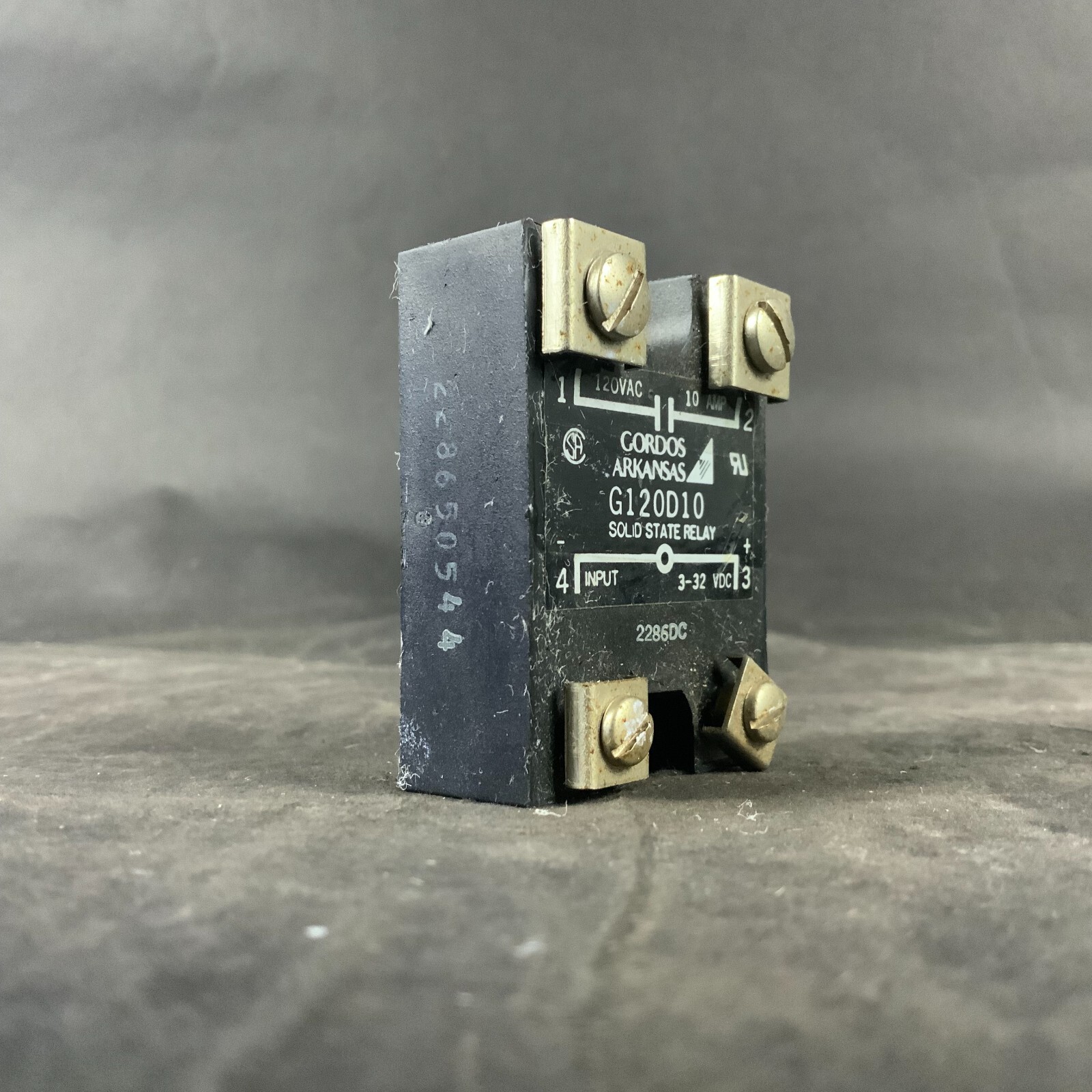 GORDOS ARKANSAS G120D10 SOLID STATE RELAY ($15 OBO)
