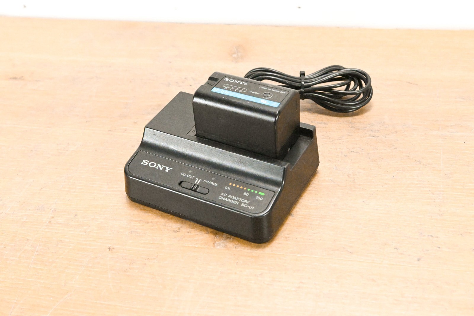 Sony BC-U1 AC Adapter/Charger with BP-U30 Battery (NO POWER SUPPLY) CG01055
