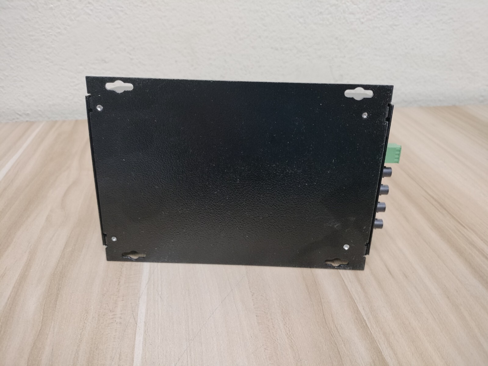 GE Security IFS D7420 4-Port Ethernet Switch