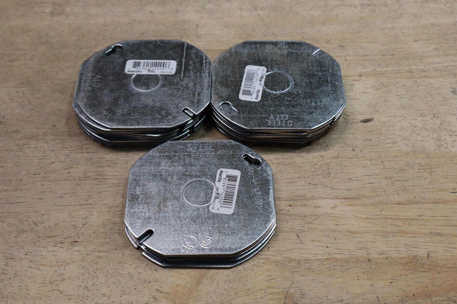 Lot of  25 Steel City 54C6 Outlet Box Cover, 4 in Dia, Octagonal, Steel, Silver