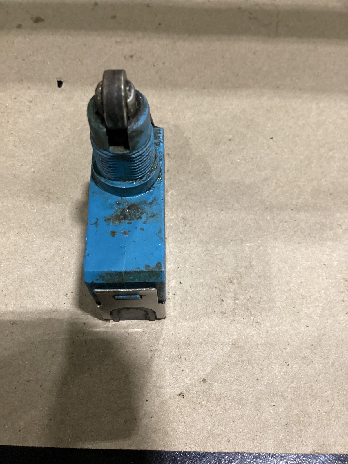 YAMATAKE 1824pf SL1-A micro switch Travel Switch#236G103