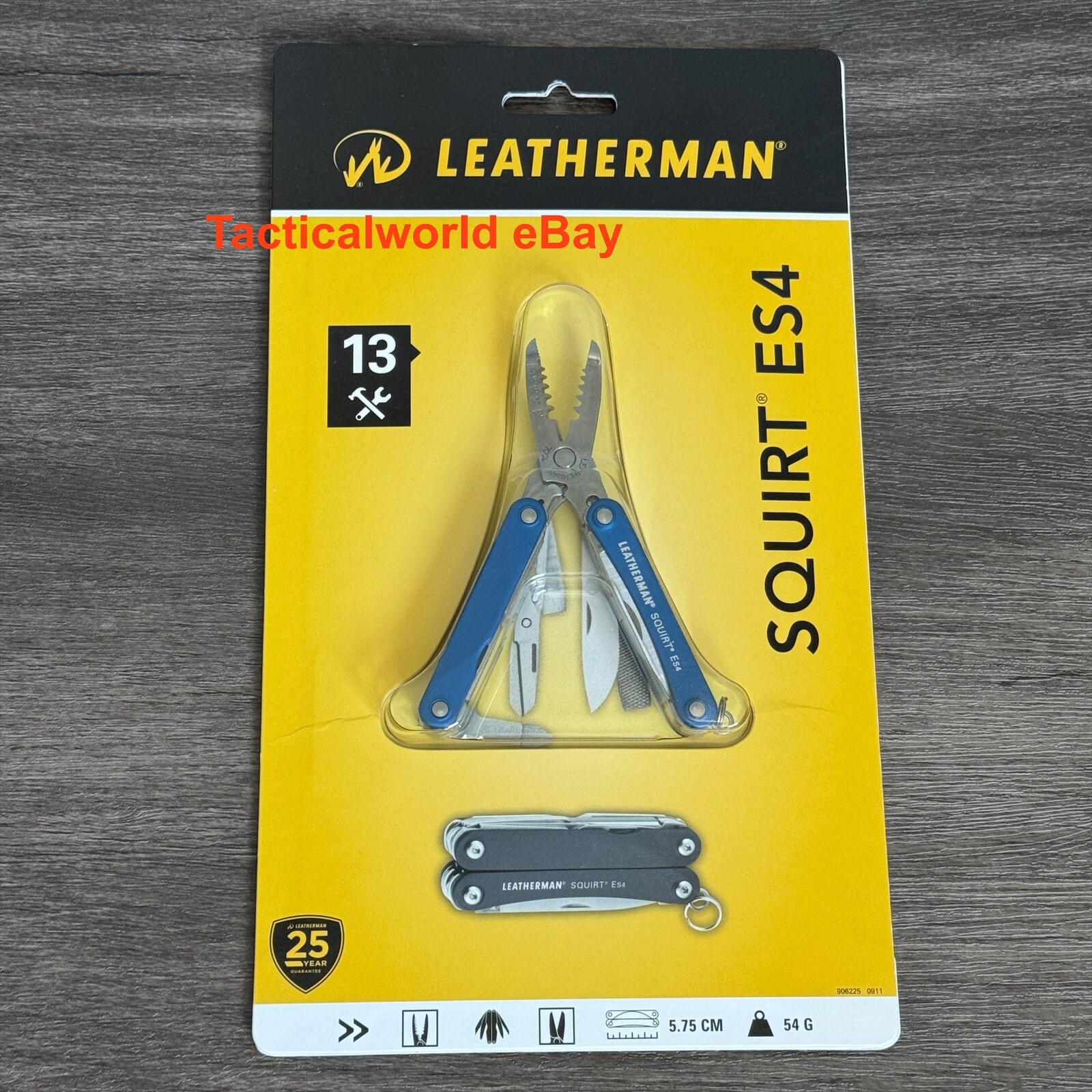 Leatherman Squirt ES4 Blue multitool SEALED in a shell.