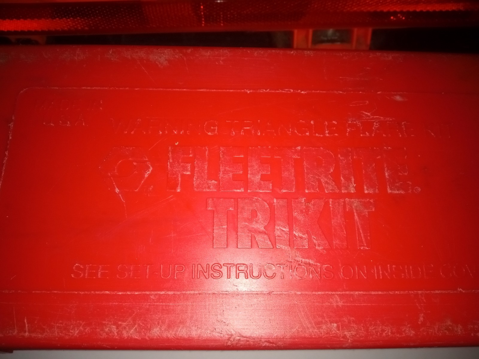 Fleetrite Trikit Heavy-duty Roadside Warning Triangle Flare Kit With Box