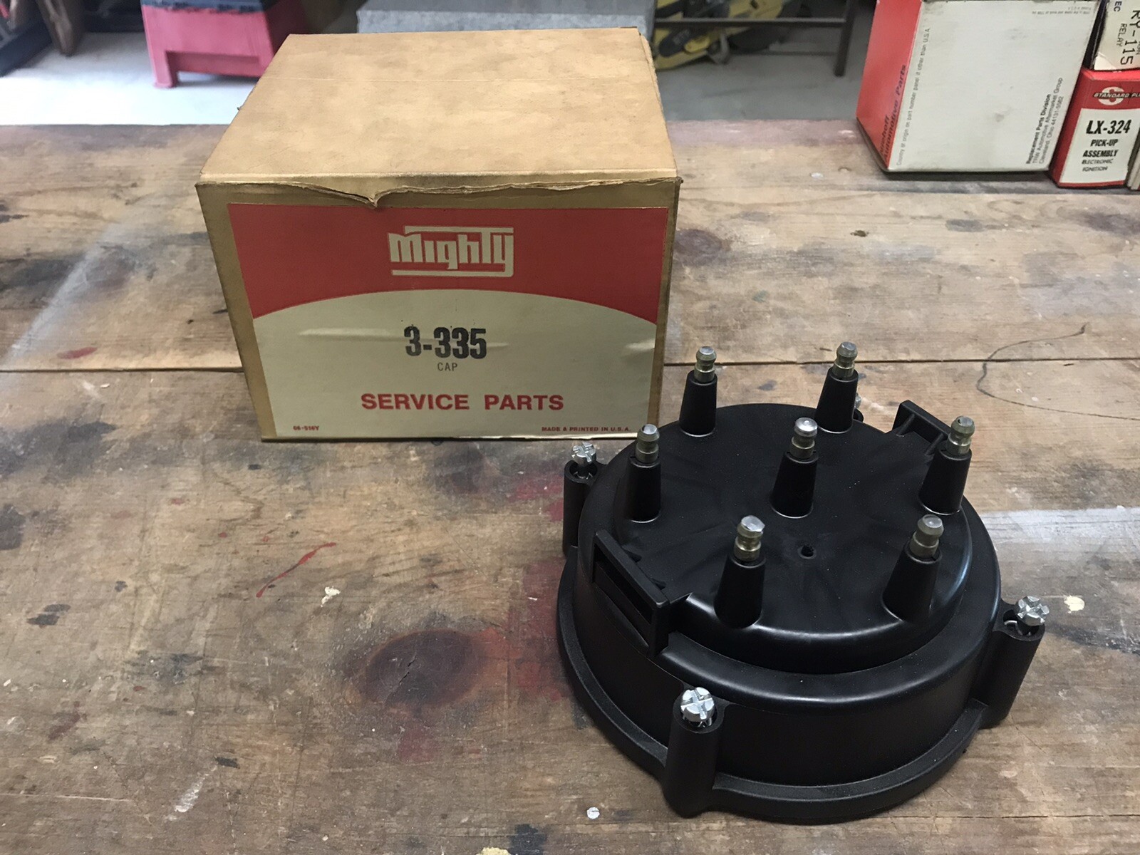 N.O.S. Mighty 3-335  Ignition Distributor Cap, GM L-6 engine 1975-1978   1880042